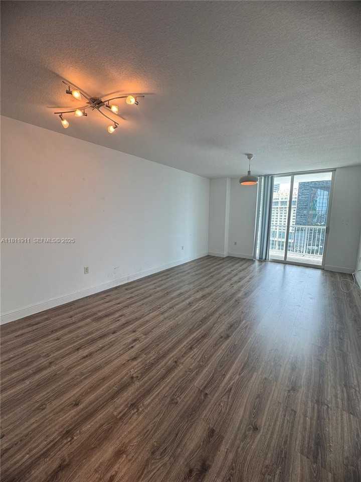1250 South Miami Avenue #1508 - Photo 2 of 8