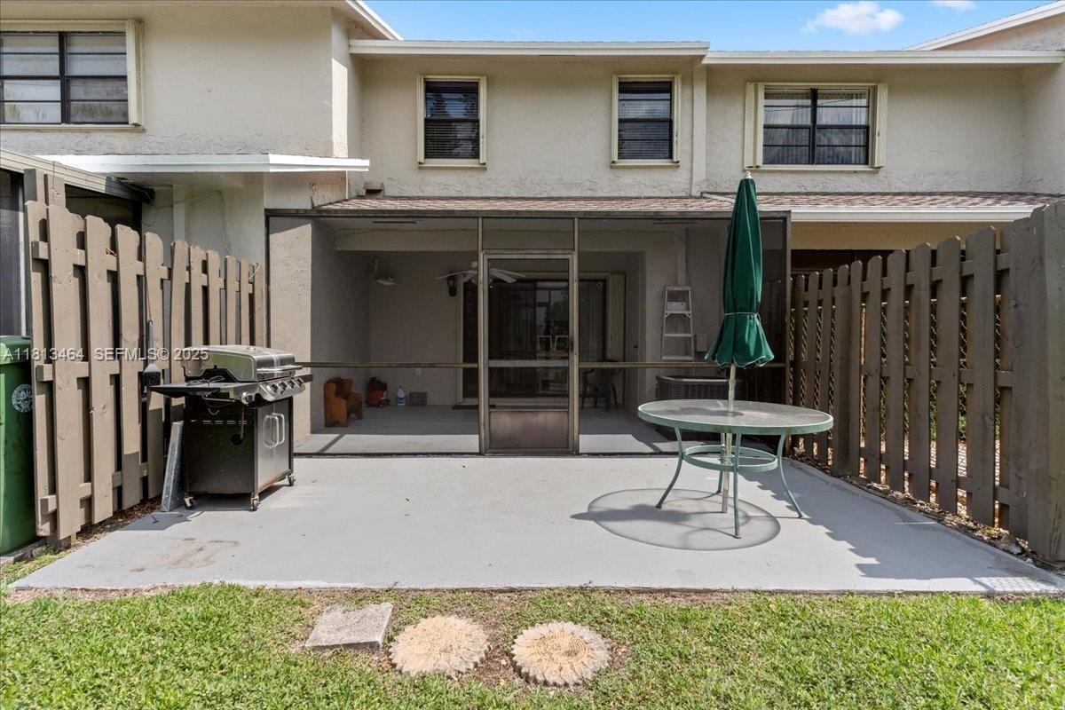 10789 Northwest 11th Street #0 - Photo 5 of 25