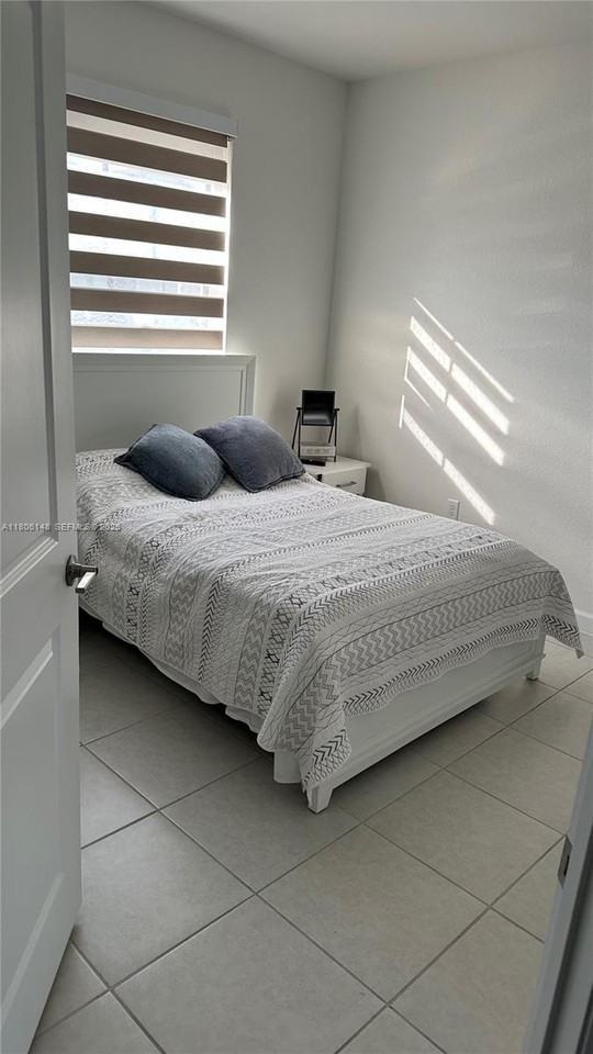 23420 Southwest 127th Place #23420 - Photo 2 of 15