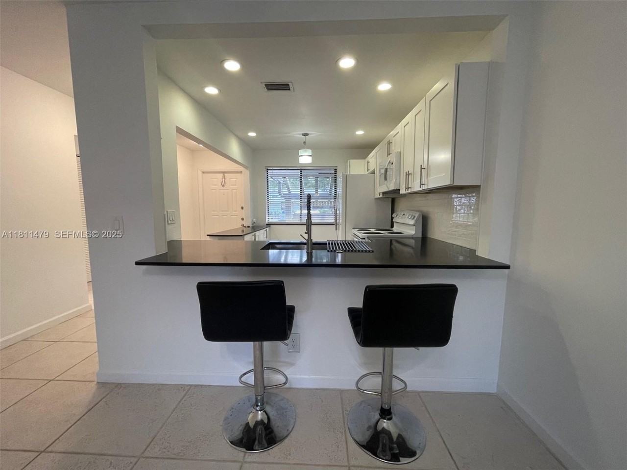 449 Lakeview Drive #2 - Photo 7 of 45