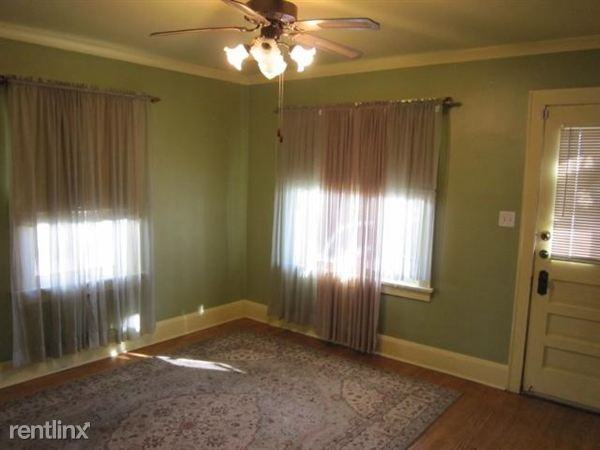 2428 71st St - Photo 3 of 3