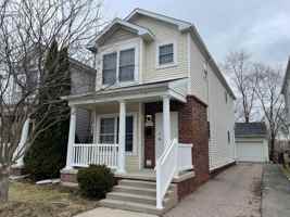featured image of 19320 Carman St