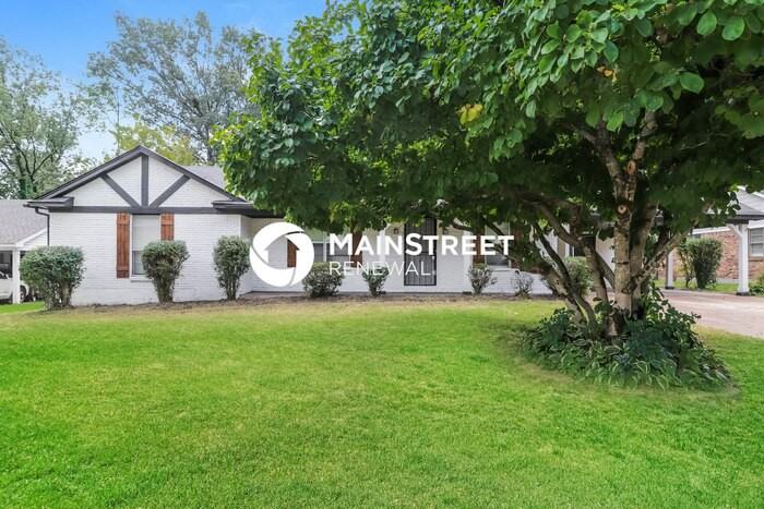 5159 Downs Dr - Photo 3 of 16