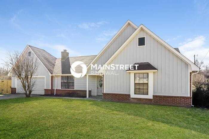 7445 Brooksberry Cv - Photo 3 of 16