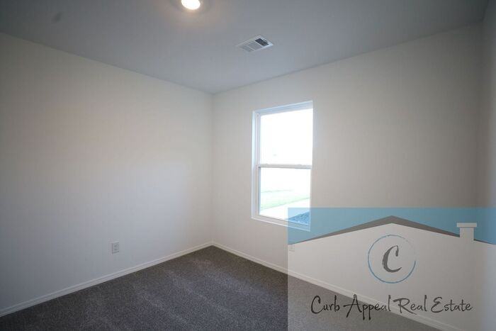 3524 Revere St - Photo 3 of 19