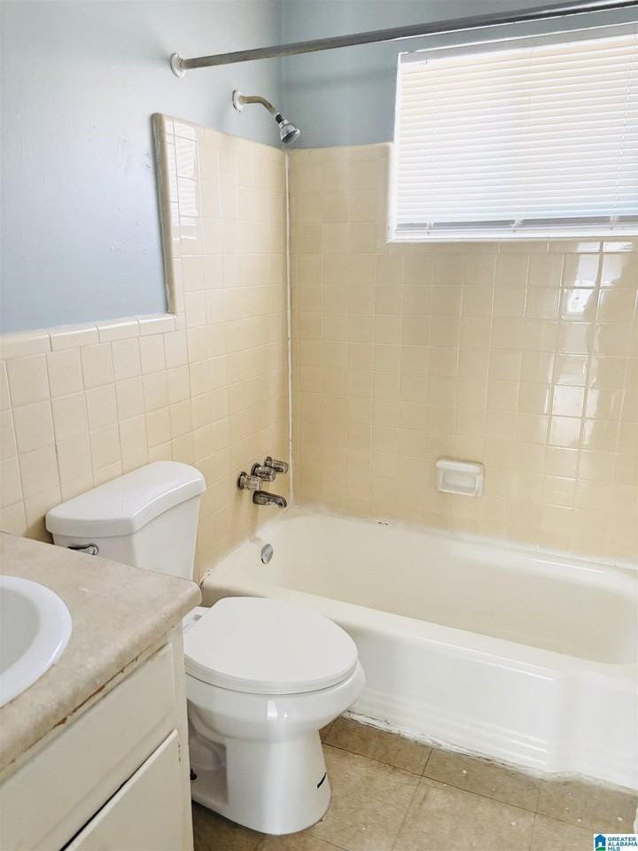 7748 Rugby Ave #D - Photo 5 of 6