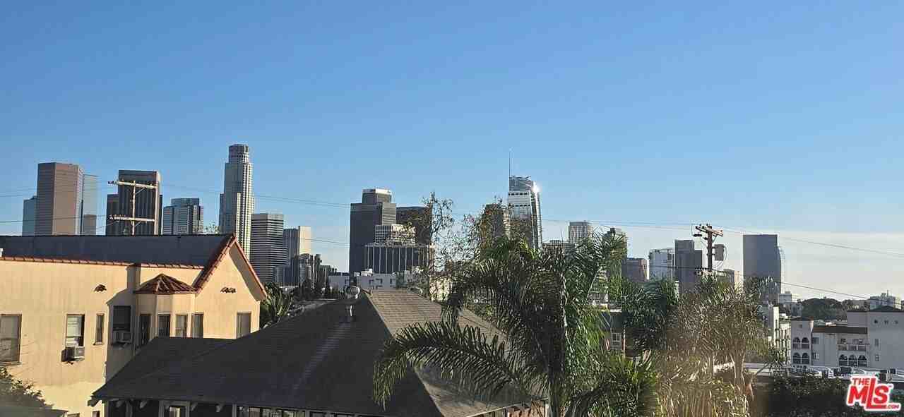 1446 Calumet Ave Unit 1 #1 - Photo 2 of 24