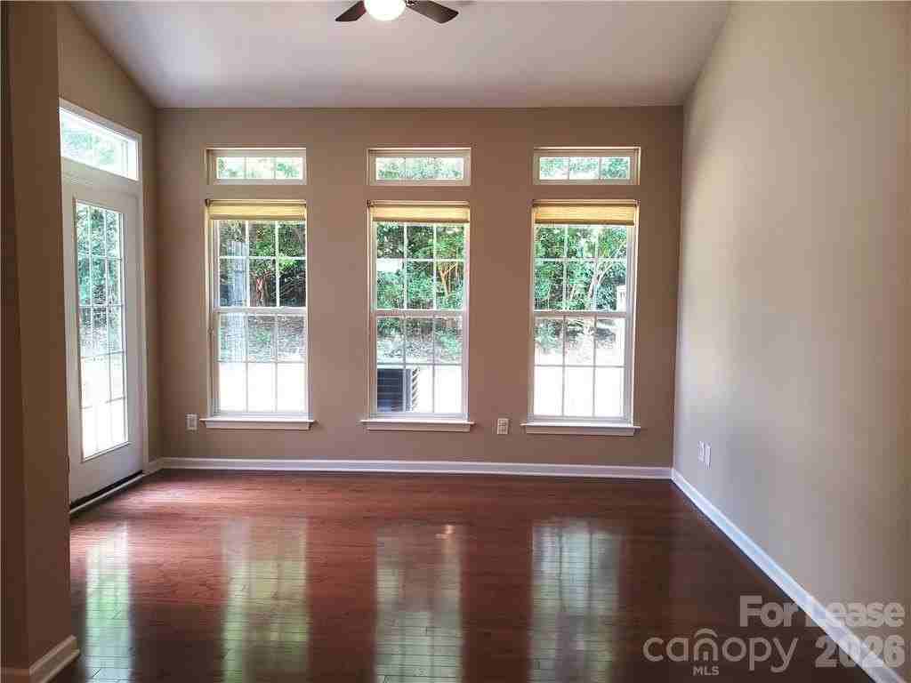 3226 Park South Station Blvd - Photo 3 of 21