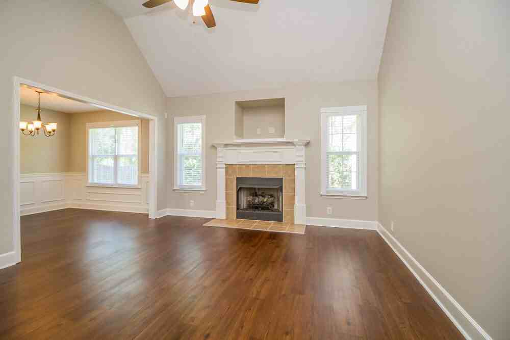 2745 Portside Ct - Photo 4 of 17