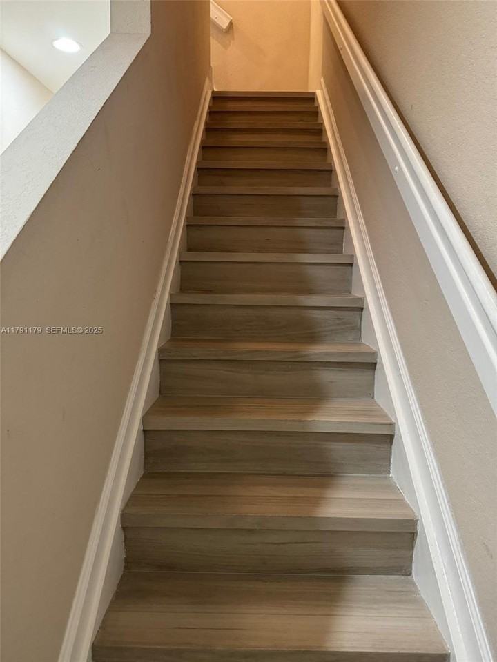 283 Southwest 7th Court #283 - Photo 2 of 26