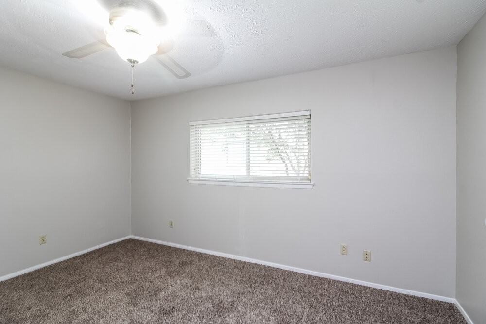 2310 Overbrook Dr - Photo 6 of 15