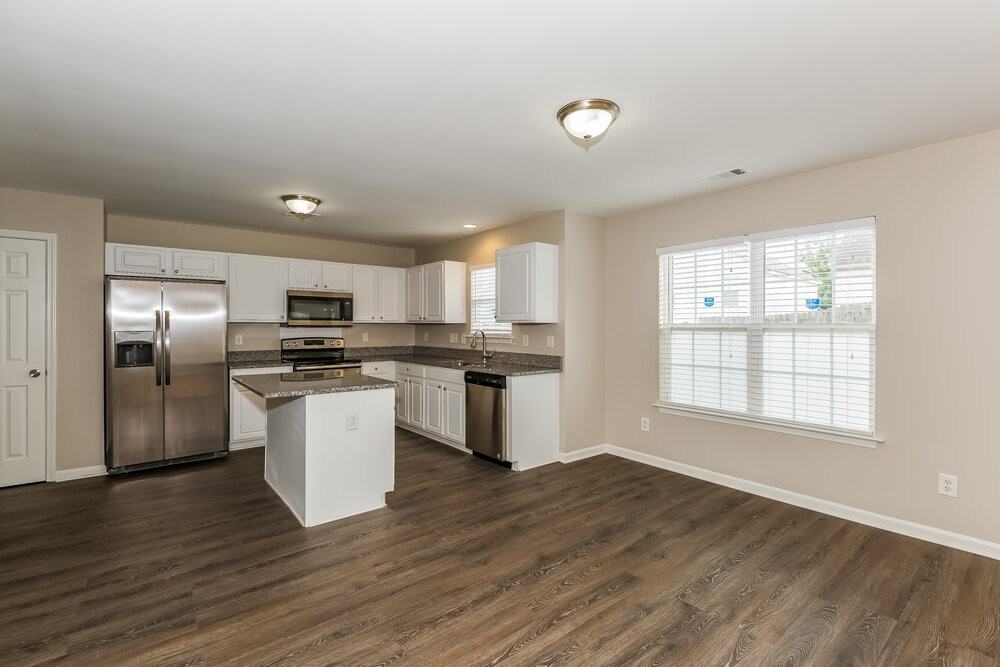 3034 Robin Terry Ct - Photo 6 of 17