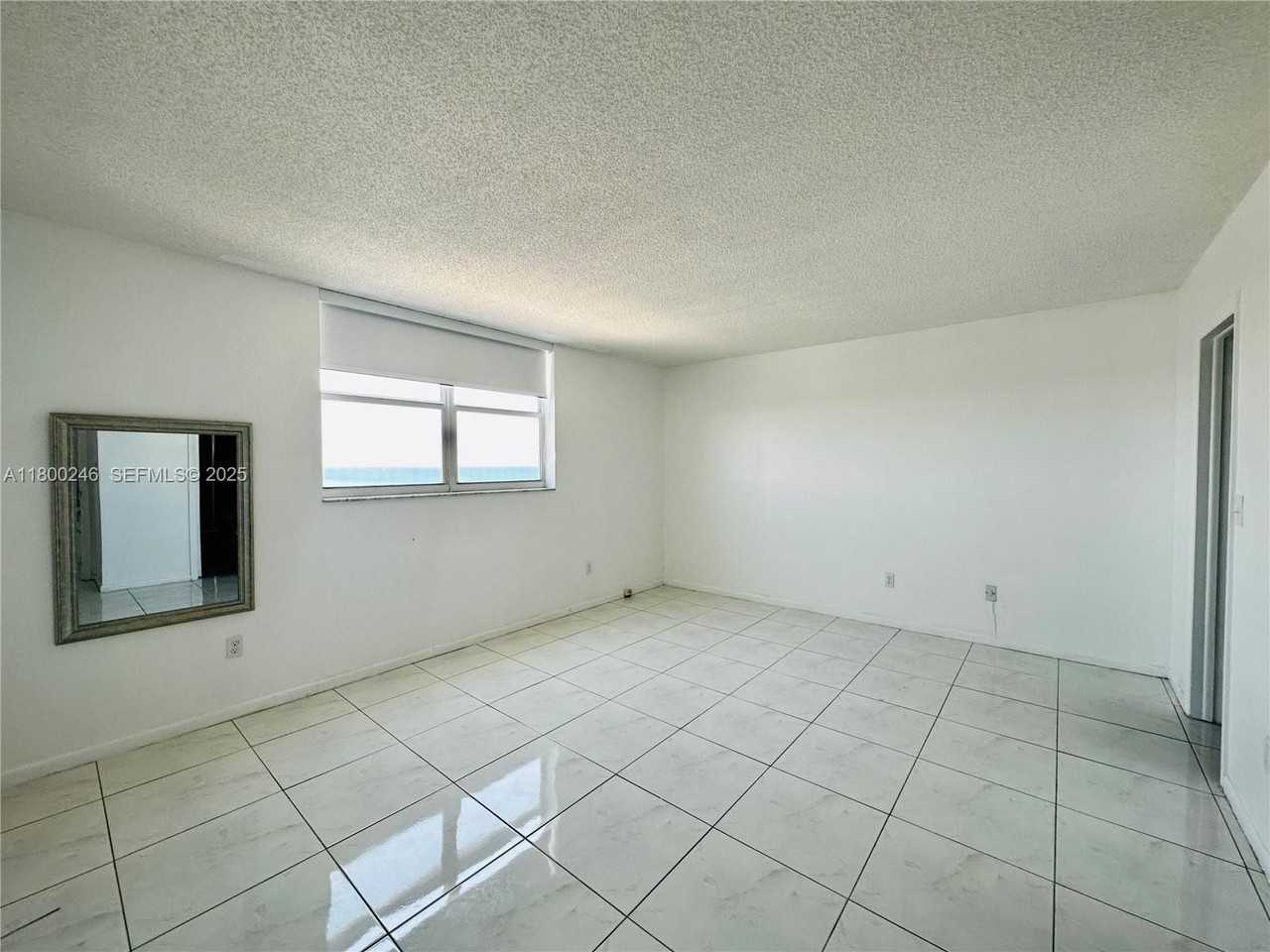 1501 South Ocean Drive #1202 - Photo 4 of 20