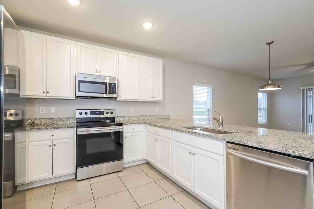 1236 Amazon Dr - Photo 7 of 16