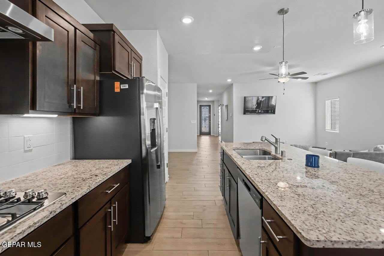 12677 Viendo Norte Dr - Photo 7 of 27