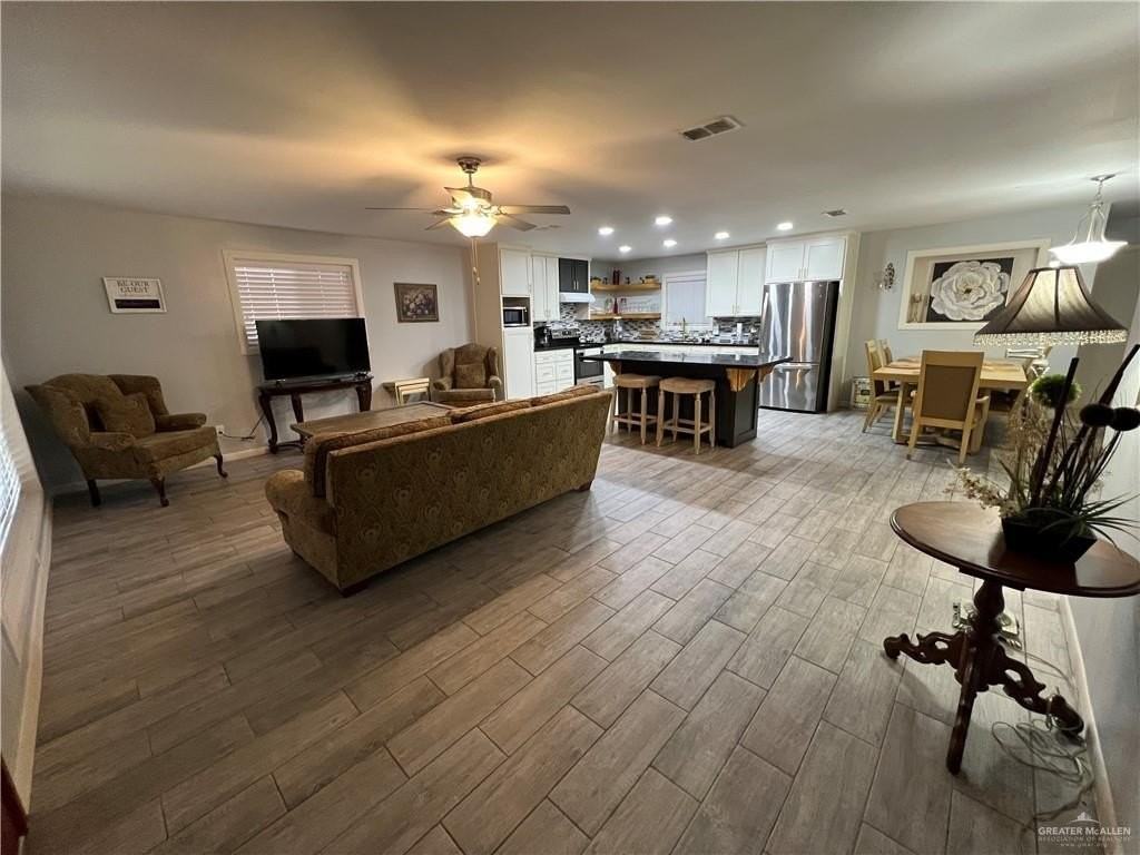 2900 N 24th St - Photo 4 of 23