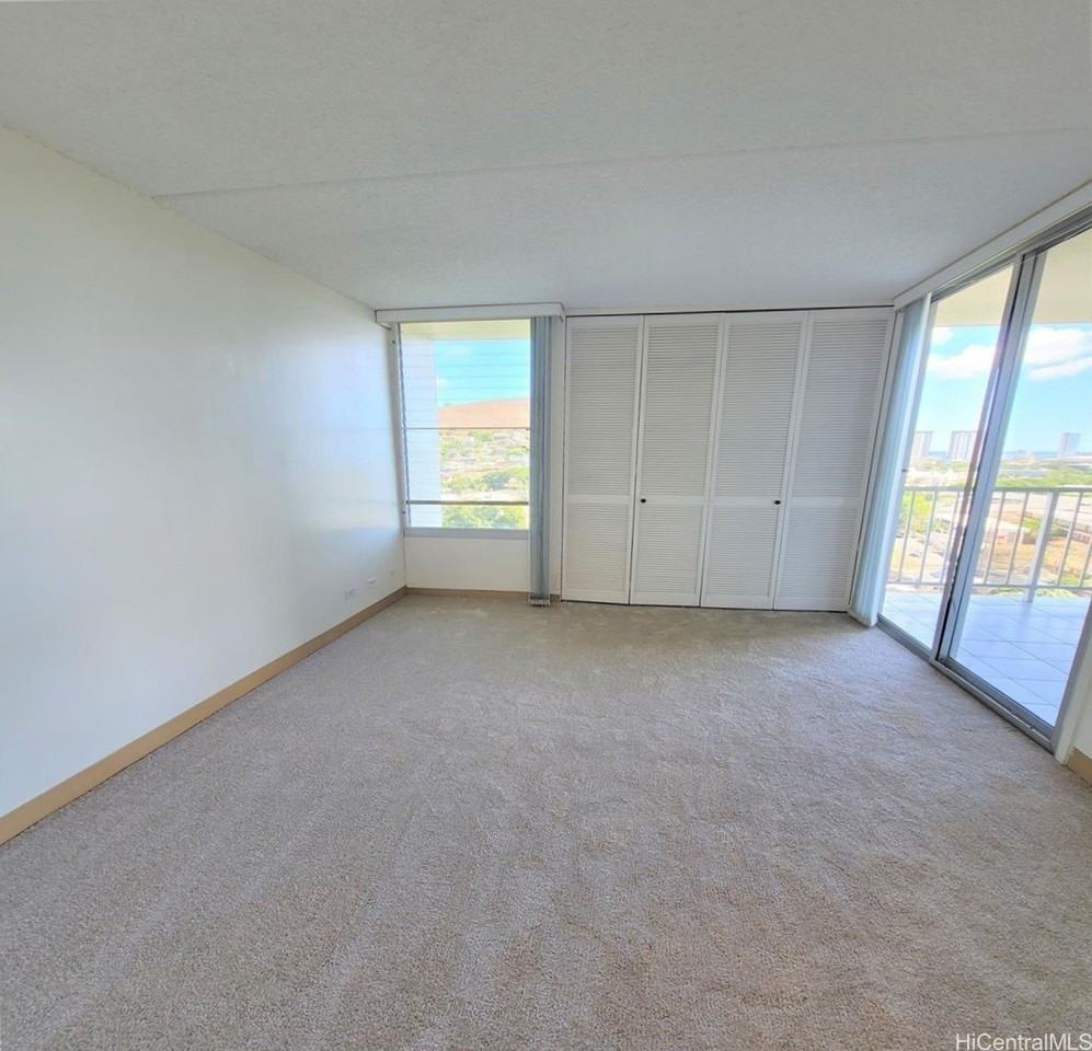 2029 Nuuanu Ave Apt 1408 #1408 - Photo 6 of 10