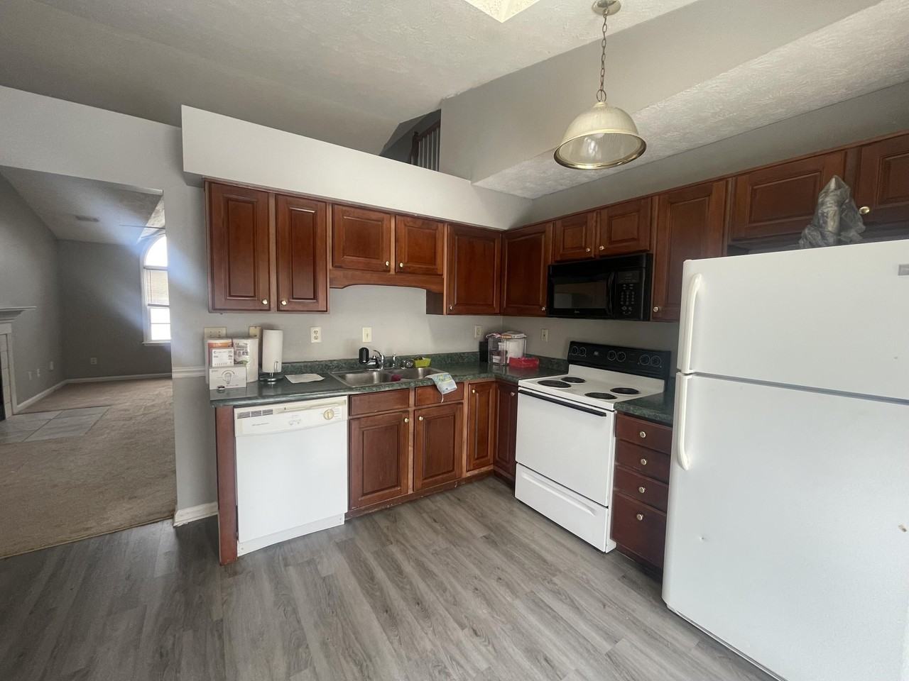 1212 Iron Lace Ct - Photo 4 of 5