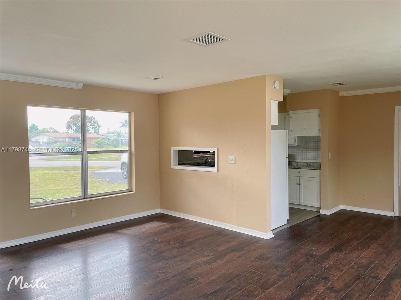 600 Northwest 38th Avenue - Photo 4 of 22