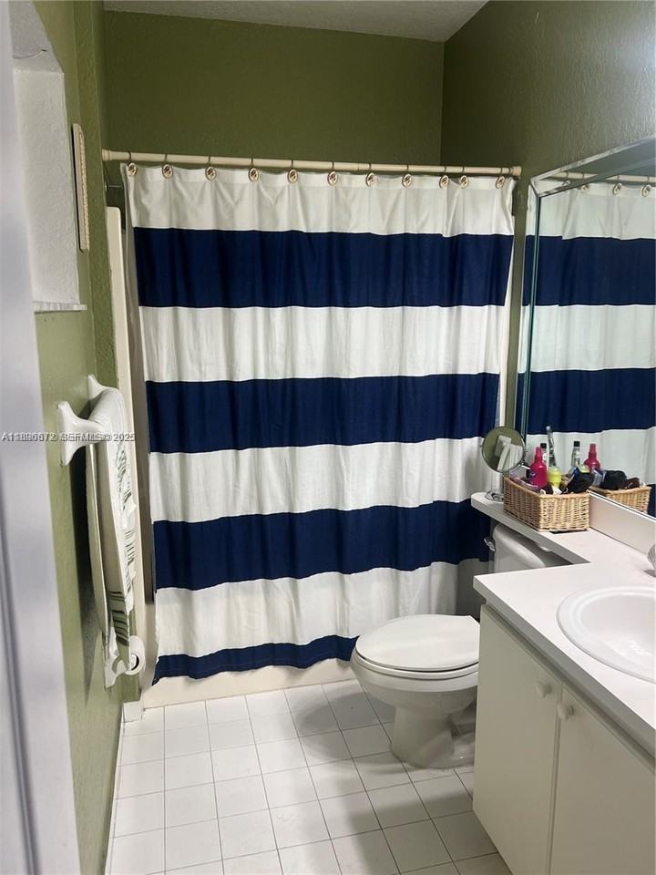 7667 Northwest 182nd Lane #805 - Photo 3 of 14