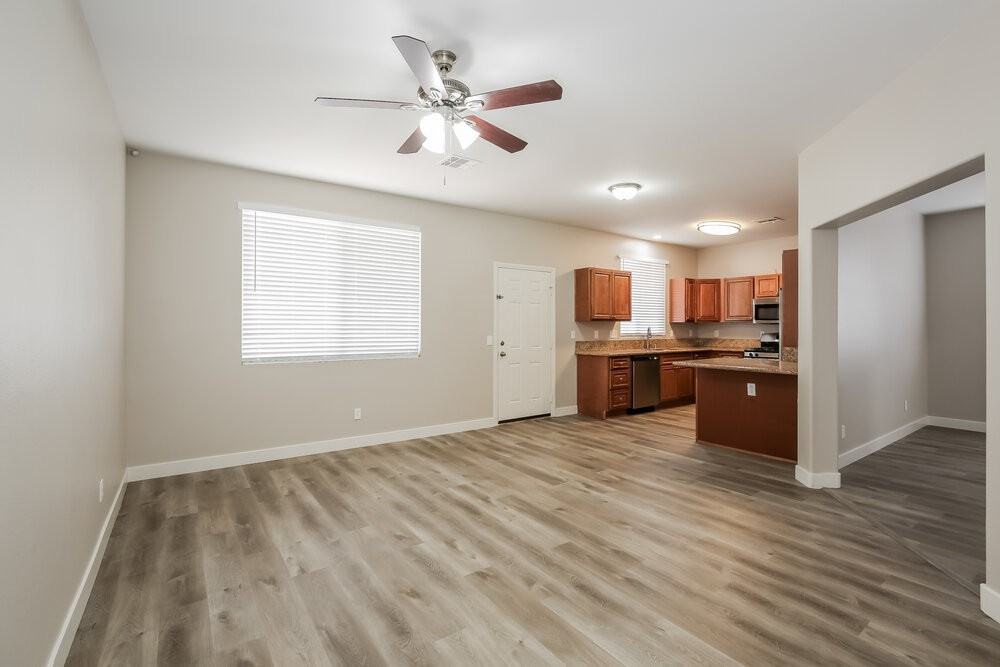 1002 Tidal Foam Ct - Photo 6 of 17