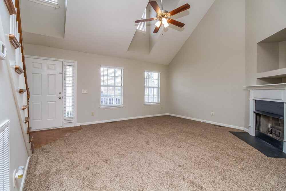 3848 Round Rock Dr - Photo 5 of 17