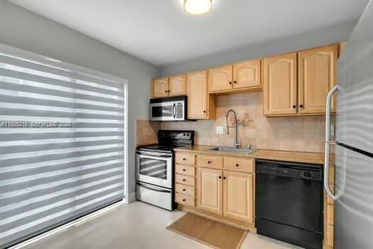 10425 Southwest 154th Court #5 - Photo 4 of 34