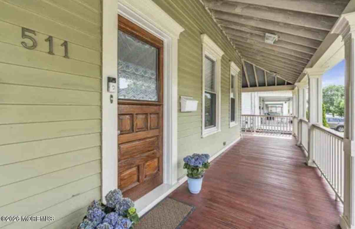 511 4th Ave - Photo 2 of 24