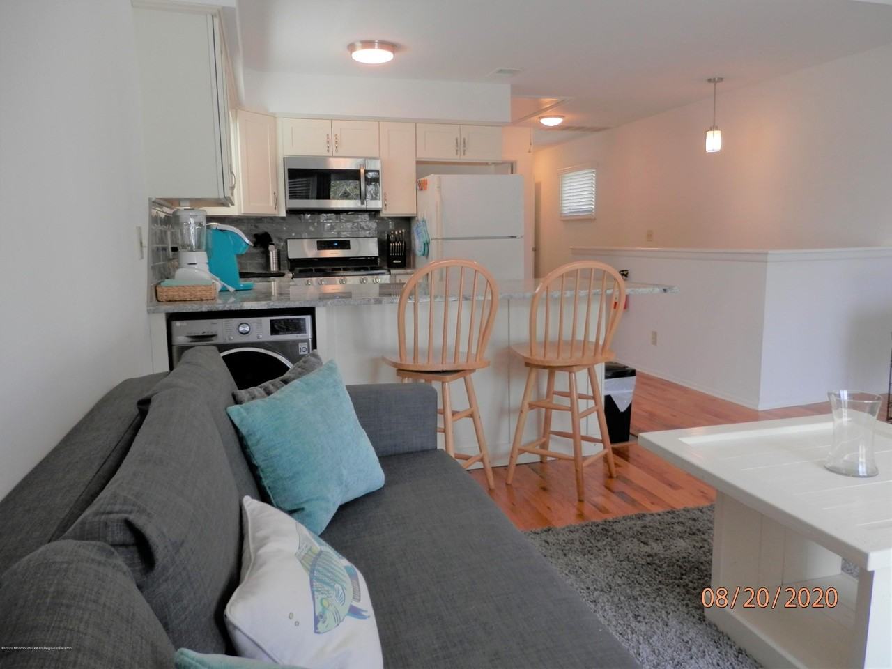 613 Brinley Ave Apt 2 #2 - Photo 4 of 25