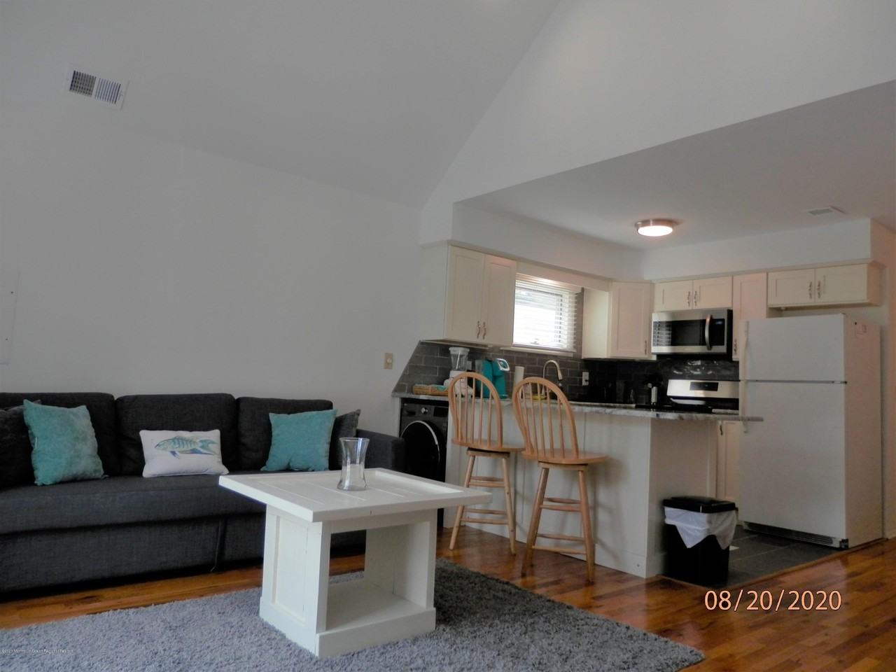 613 Brinley Ave Apt 2 #2 - Photo 5 of 25