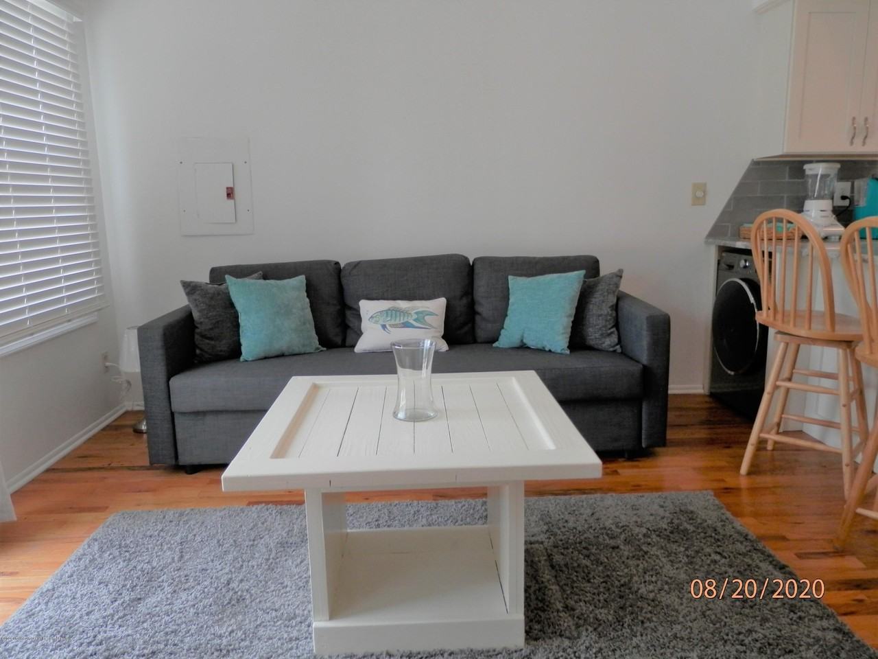 613 Brinley Ave Apt 2 #2 - Photo 7 of 25