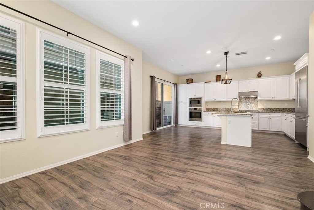 3 Lavanda St - Photo 7 of 40