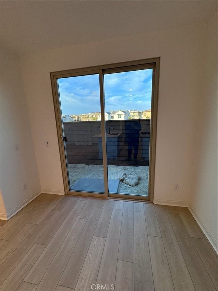 640 Cornelia Way - Photo 7 of 18