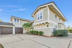 featured image of 611 S Pathfinder Trl