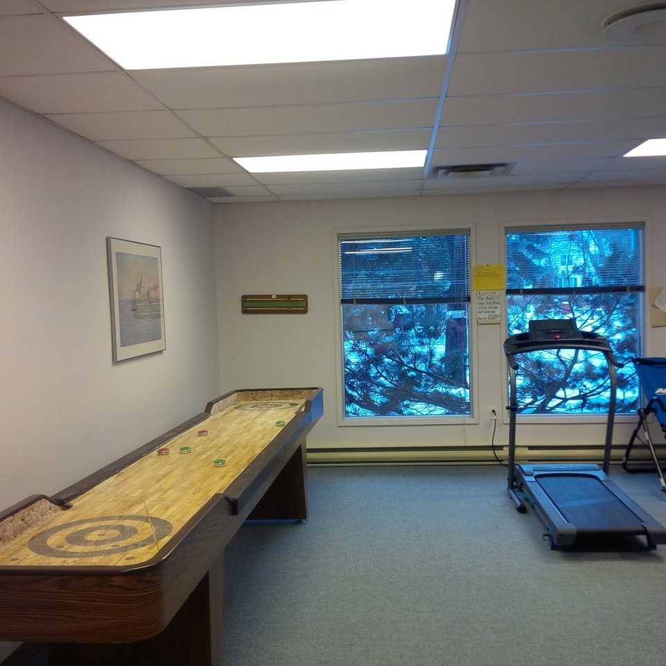 133 Matheson (55+ non-smoking) - Photo 7 of 7