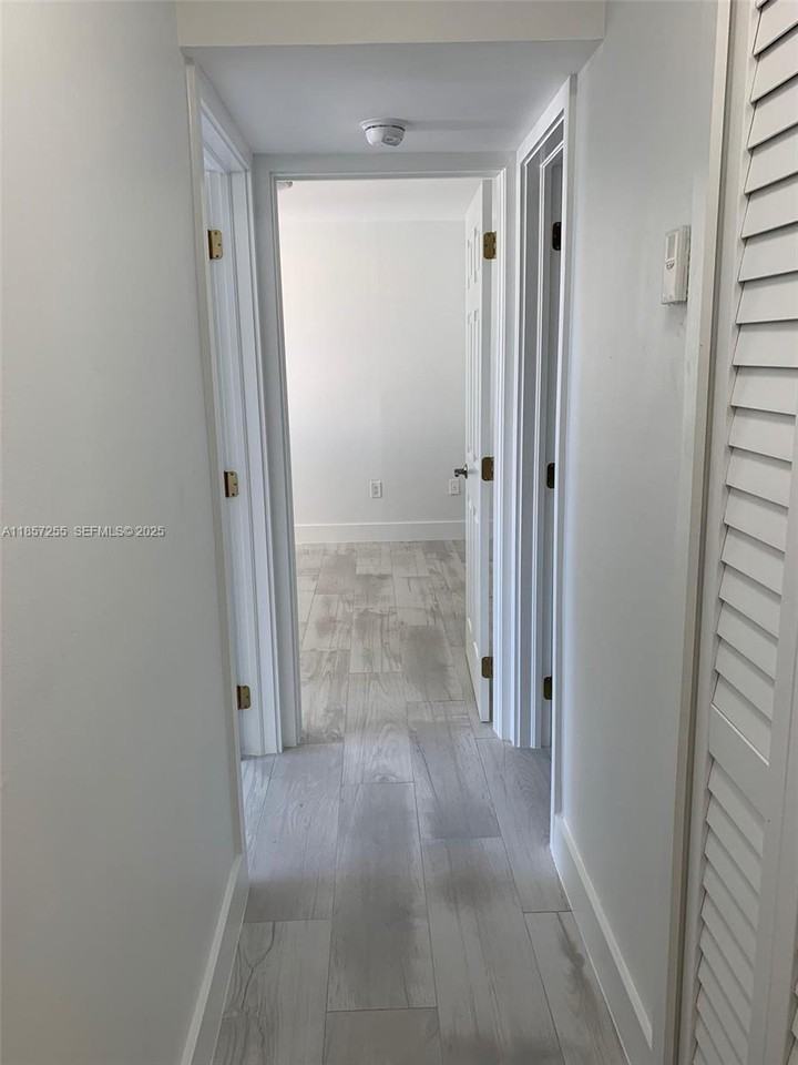 6825 Southwest 45th Lane #7 - Photo 5 of 29