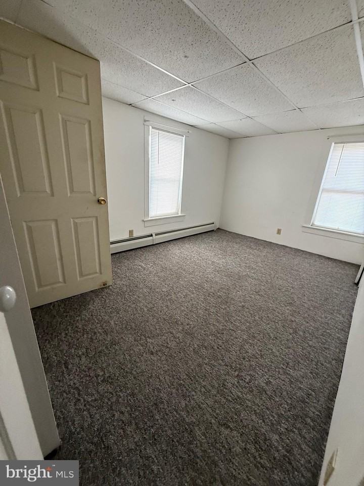 1701 Mohawk St - Photo 7 of 11