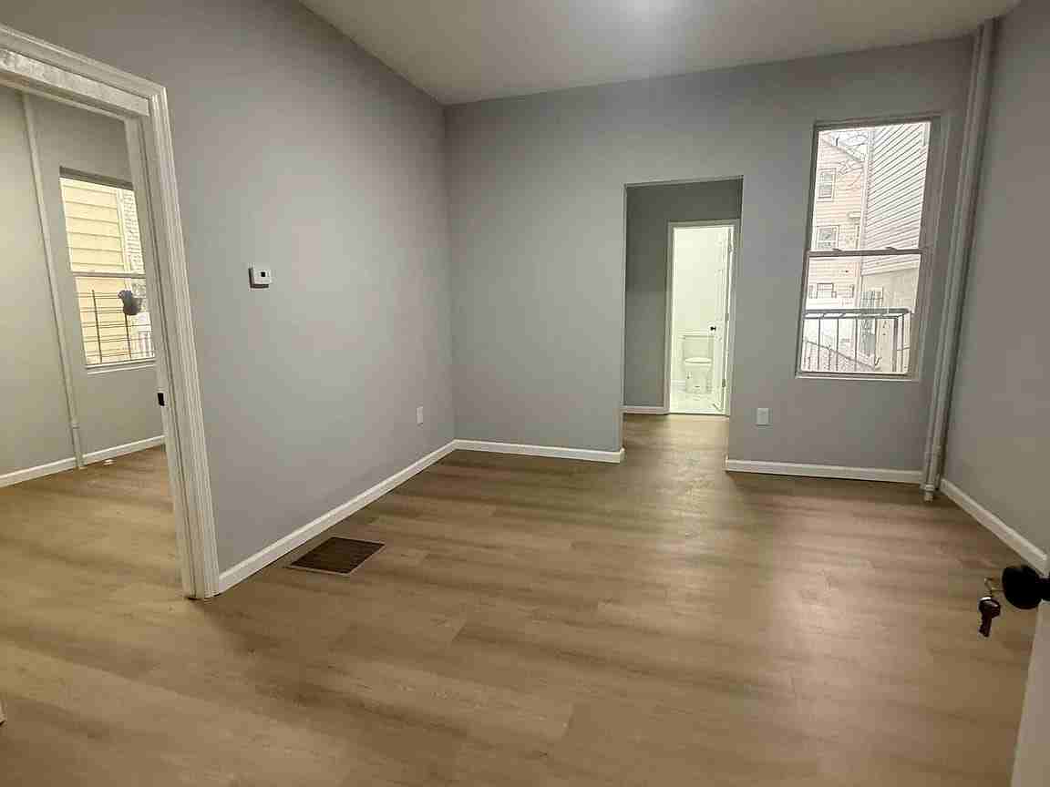 318 South 7th Street #2 - Photo 3 of 5