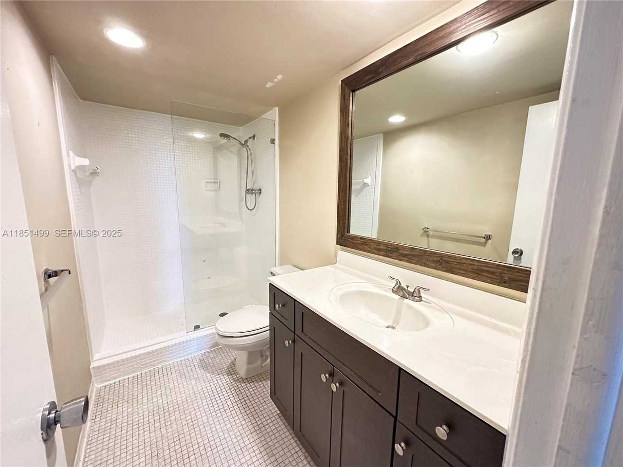 19390 Collins Avenue #1401 - Photo 5 of 25