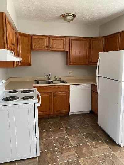 302 Brown Street - Photo 2 of 3