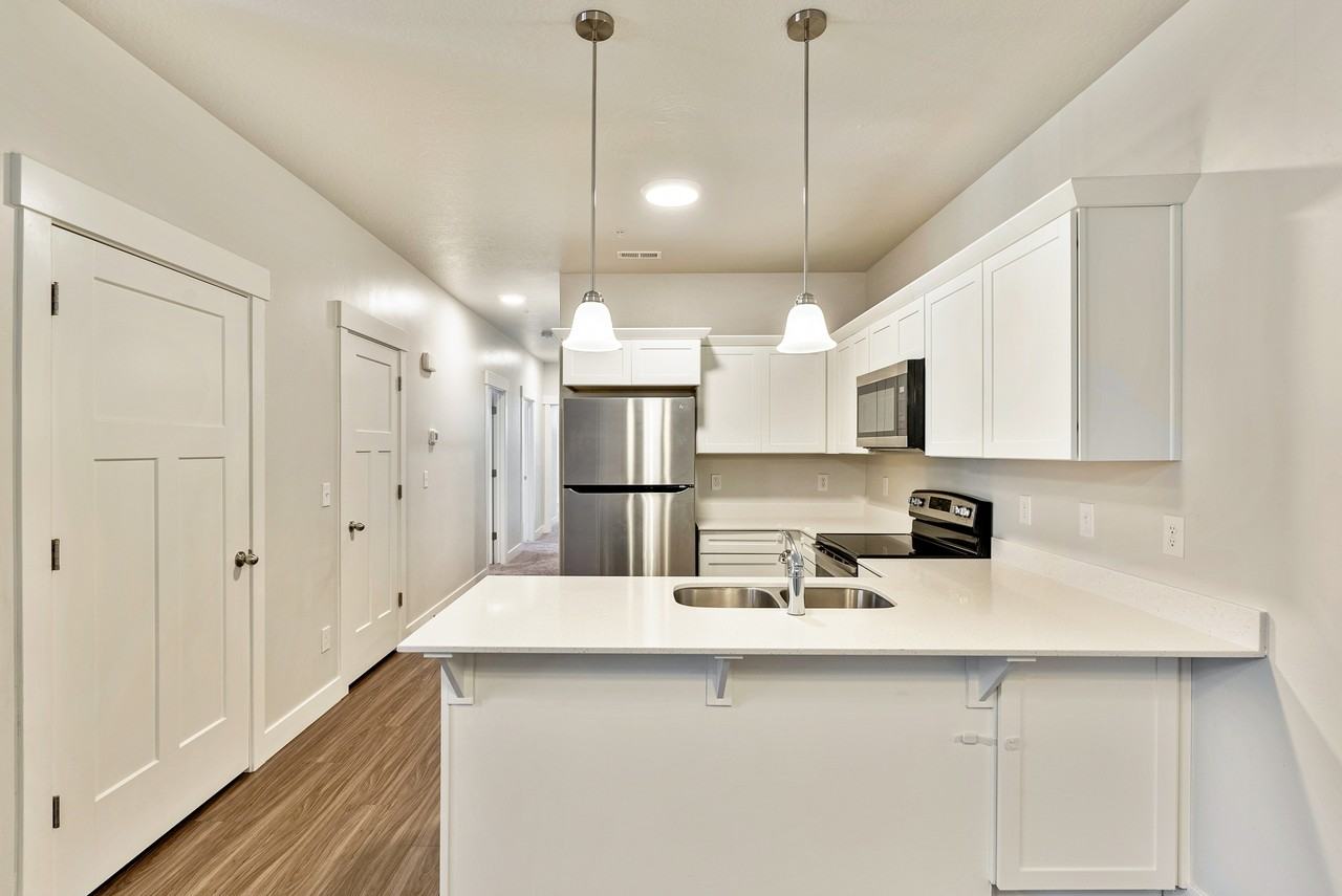 3663 Wn - Photo 3 of 27