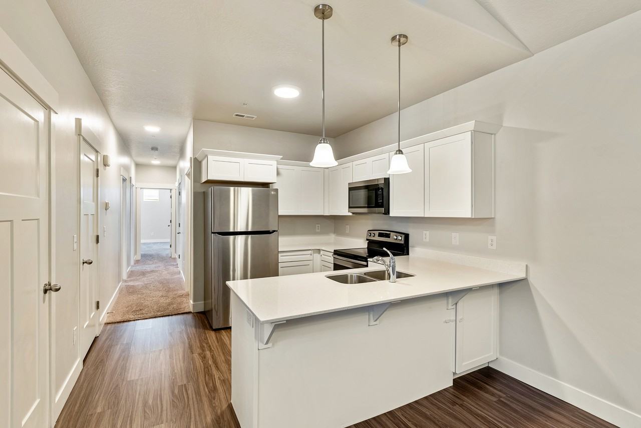 3663 Wn - Photo 4 of 27