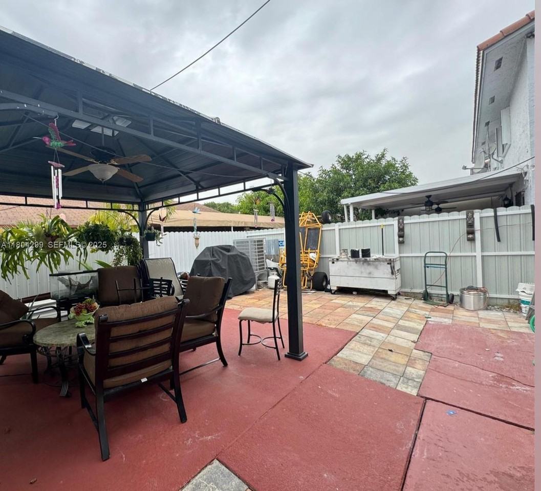 5240 West 24th Court #5240 - Photo 4 of 13