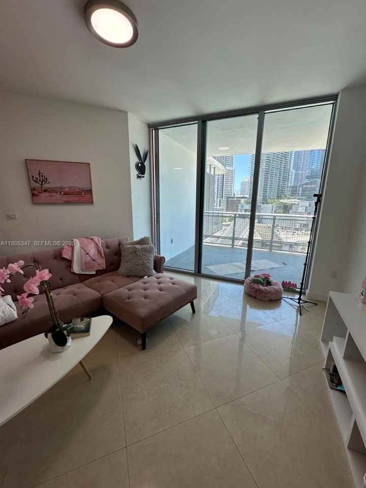 350 South Miami Avenue #1412 - Photo 2 of 22