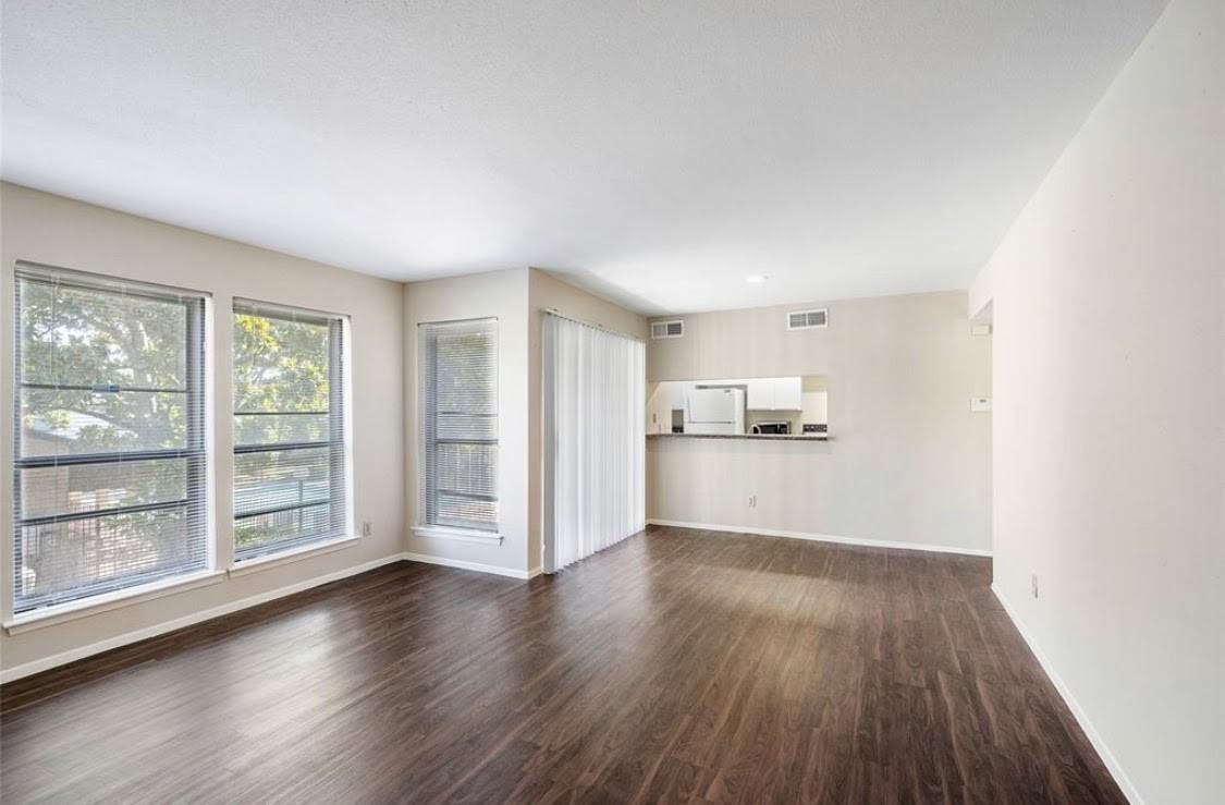 6633 W Airport Blvd #902 - Photo 3 of 6