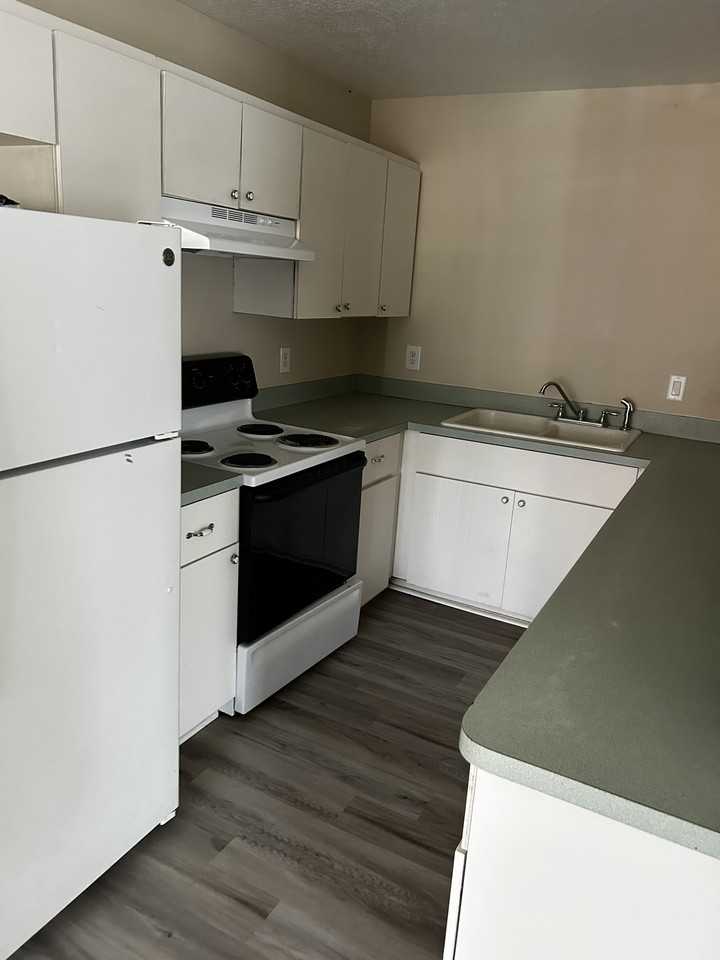 1658 Sw 108th Ln #2 - Photo 3 of 14