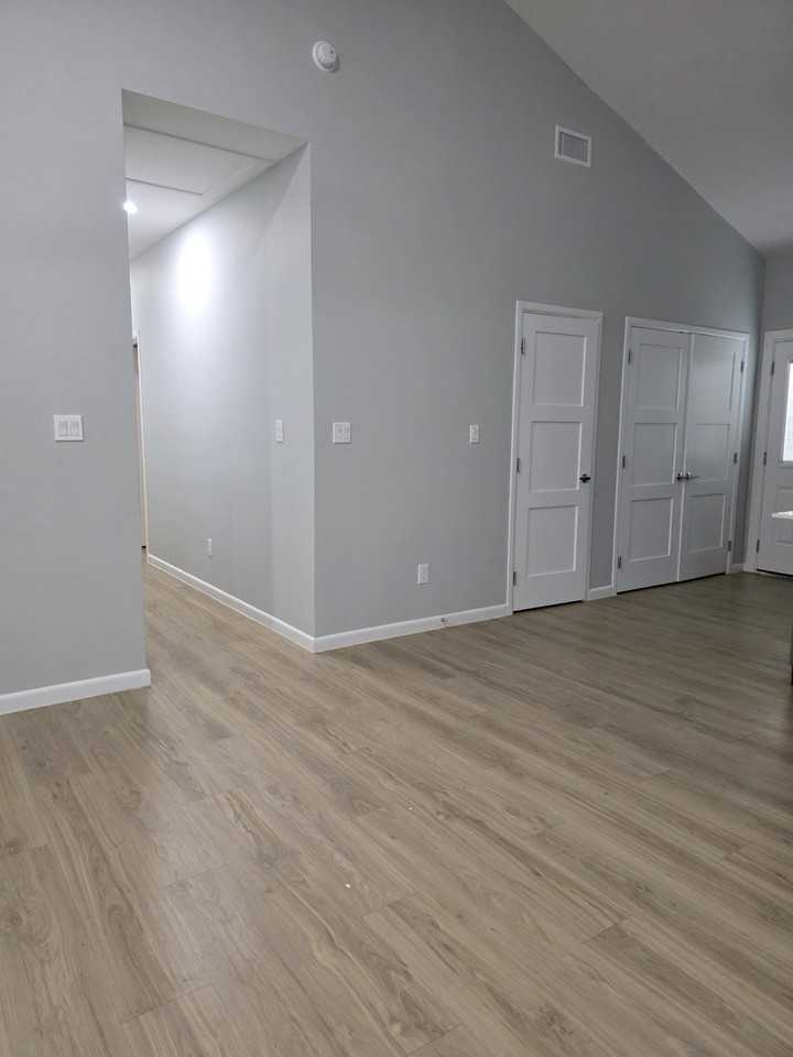 2604 Mockingbird Rd #4 - Photo 5 of 13