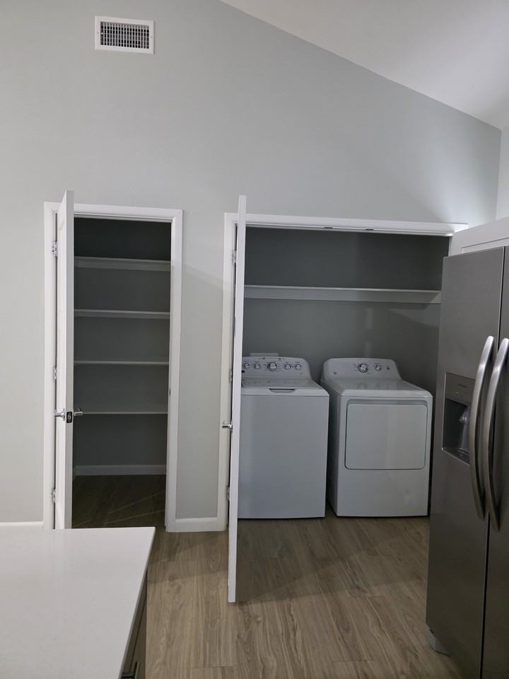 2604 Mockingbird Rd #4 - Photo 7 of 13