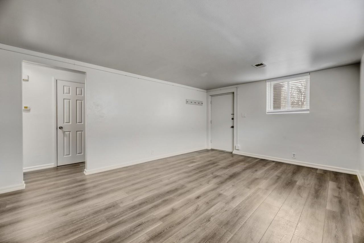 1890 S Garfield St #1890 - Photo 5 of 28