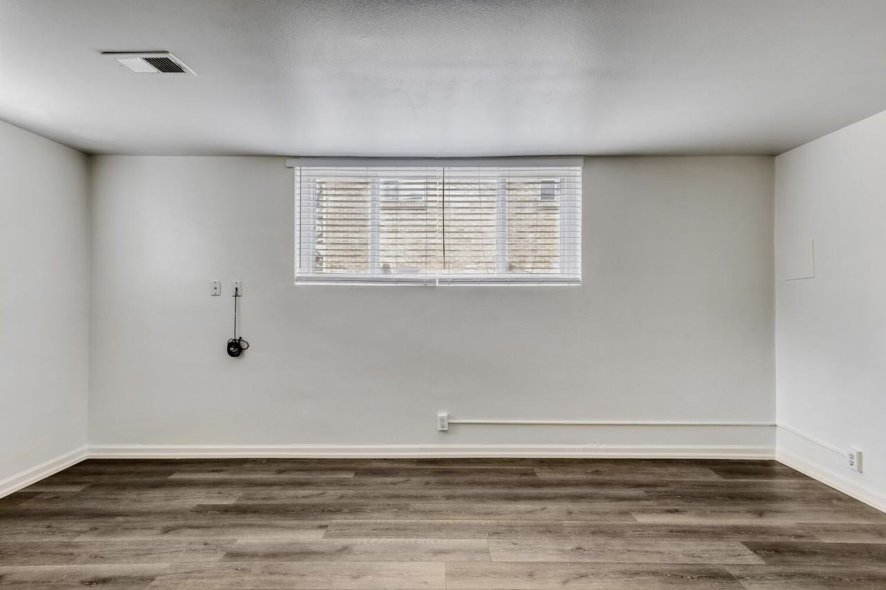 1890 S Garfield St #1890 - Photo 6 of 28